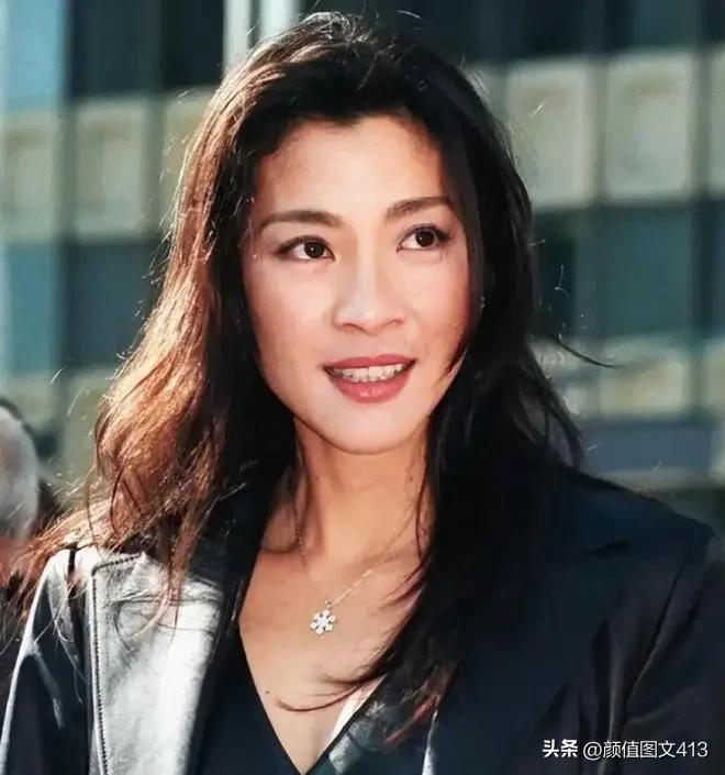 亚洲第一武打女星近况怎样杨紫琼（63岁）近况高光不断：2026年2月获柏林电影节