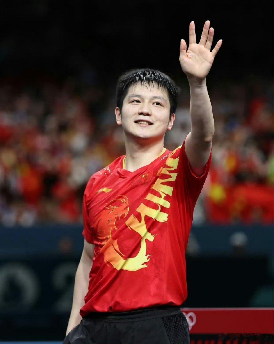 毫无疑问，樊振东就是当今世界乒坛公认的~乒坛一哥。

他手握117个国际冠军，其