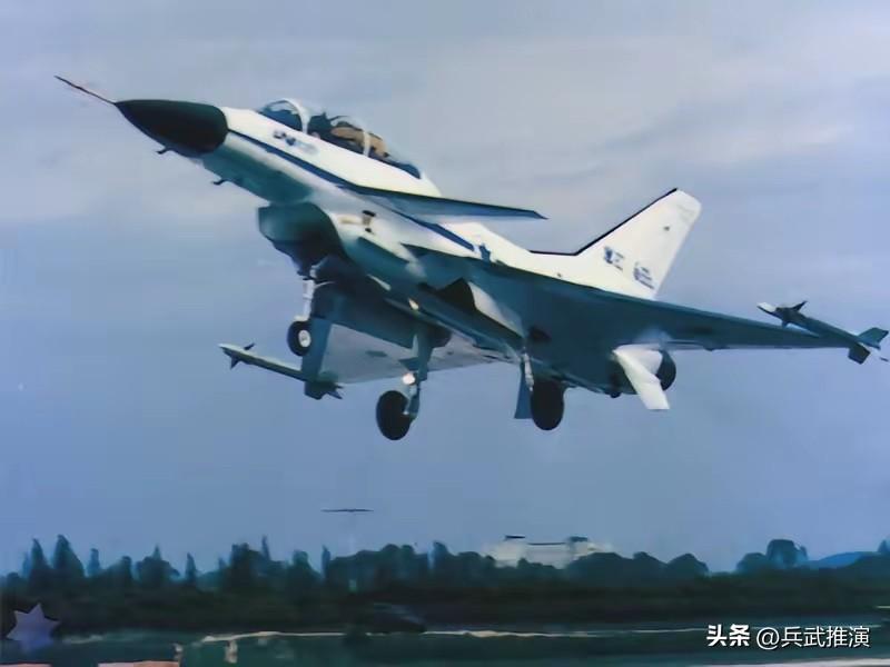 昨天刷到以色列大批军机躲在泰国的一个小岛上，还有其它小弟的飞机

外部局势越来越