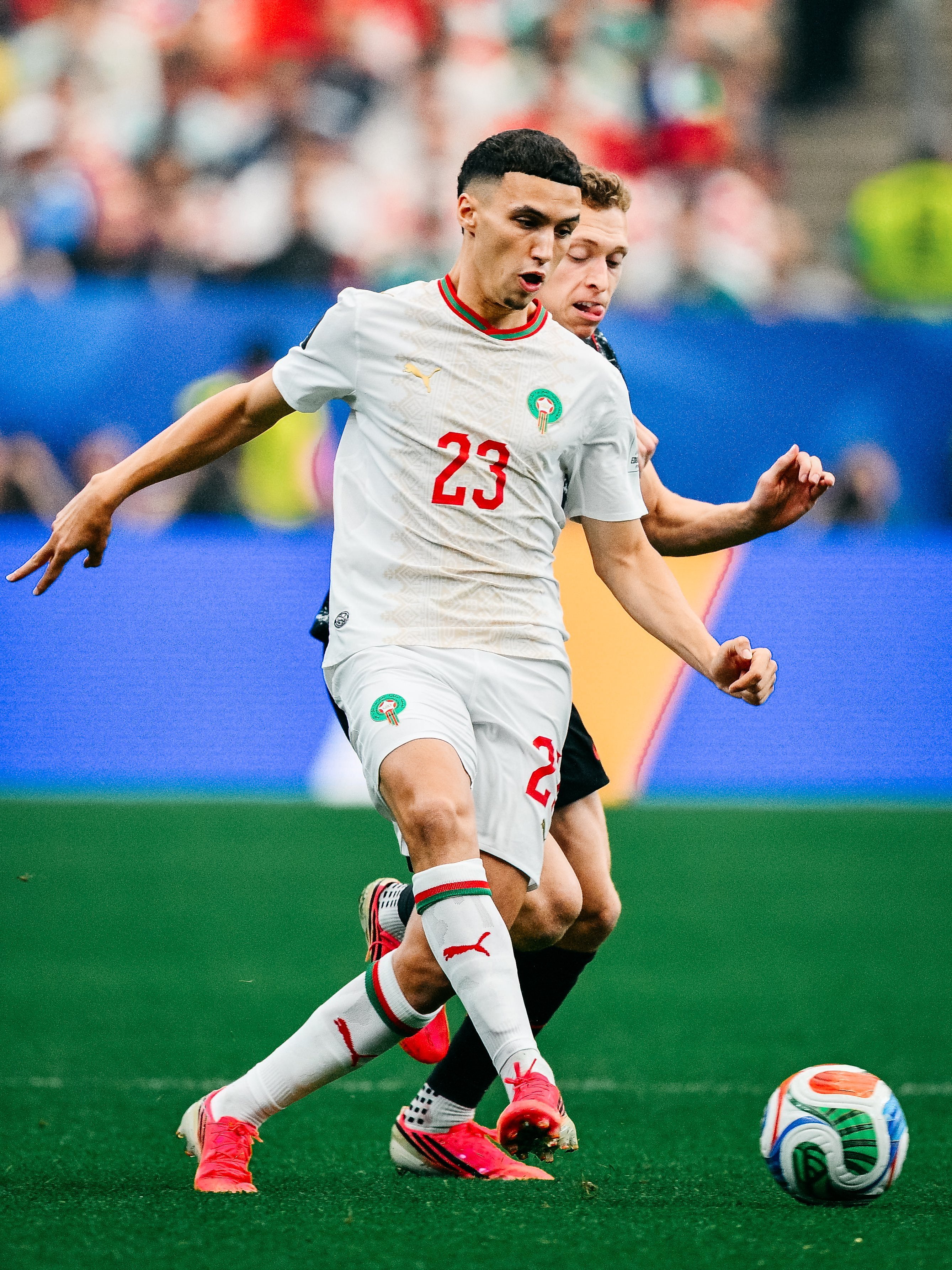 👏让我们掌声欢迎，美加墨世界杯的第1️⃣支八强球队！🇲🇦摩洛哥3-0加拿大