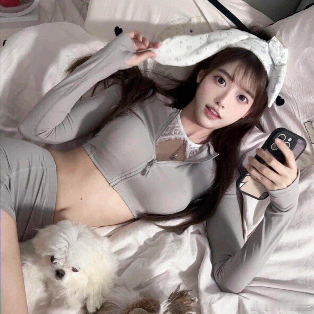 在这个光怪陆离的人间，没有谁可以将日子过得行云流水。但我始终相信，走过平湖烟雨，