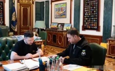 乌克兰总统办公室主任、乌克兰谈判代表团成员布达诺夫表示，

俄罗斯同意了美国向乌