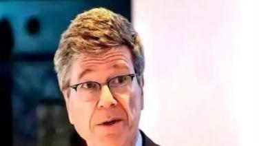 美国经济学家一语道破真相：中国压根不是美国的敌人！真正让美国睡不着的，是中国只花