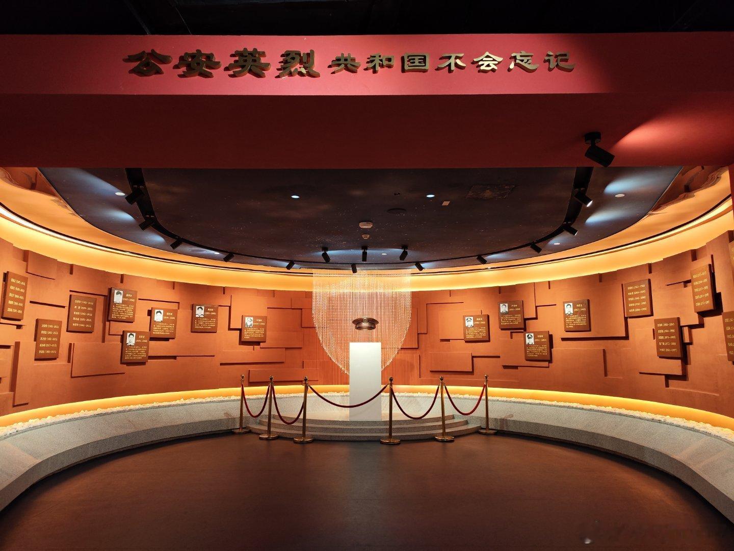 【佛山警察博物馆】佛山2号线/3号线湾华站D出口，2023年5月18日举行落成仪