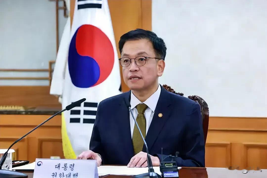 重磅消息！韩国国会弹劾完总统尹锡悦、总理韩德洙之后，韩国共同民主党又准备向国会针