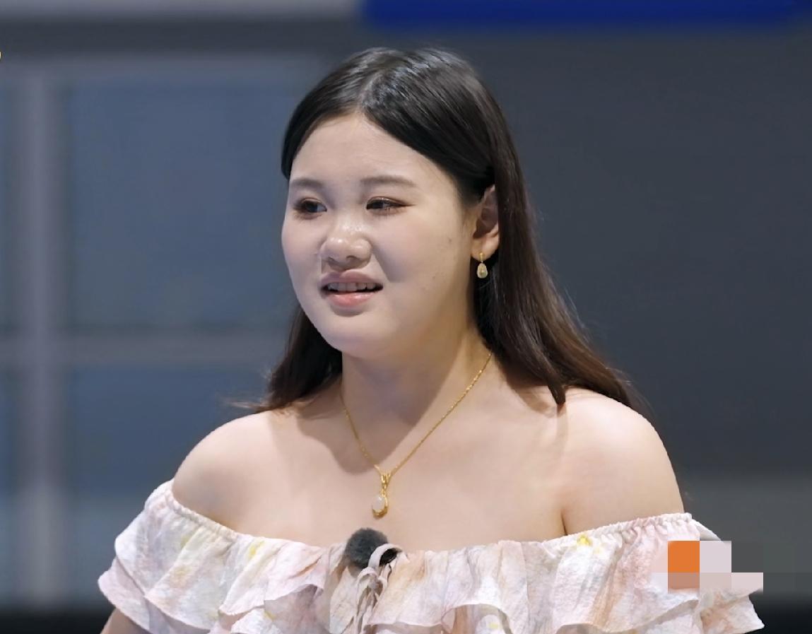 张家齐，引发热议！

9月20日，张家齐在综艺《我家那闺女》中，因为她看到妈妈在