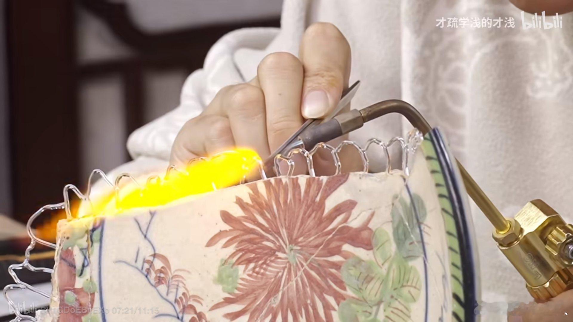 不需要刻意逼迫，身在其中就会被感染。淄博浓厚的非遗气息，实实在在影响到了前来学习