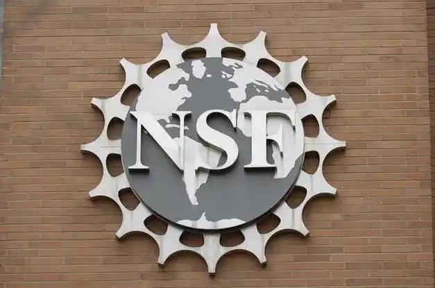 *一个奇怪的动向出现了。美国国家科学基金会给自家科学家递了句话：从现在开始，跟中