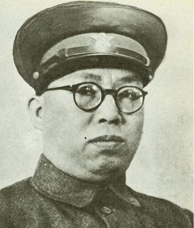 1942年山东：日本医生救下26名八路军，罗荣桓敏锐察觉破绽：他越完美越可疑
 