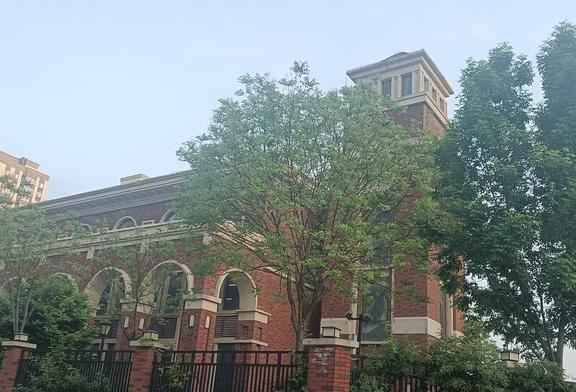 郑州中原区前三的小学是哪个？
大家都知道中原区的教育水平在郑州市都是比较靠前的，