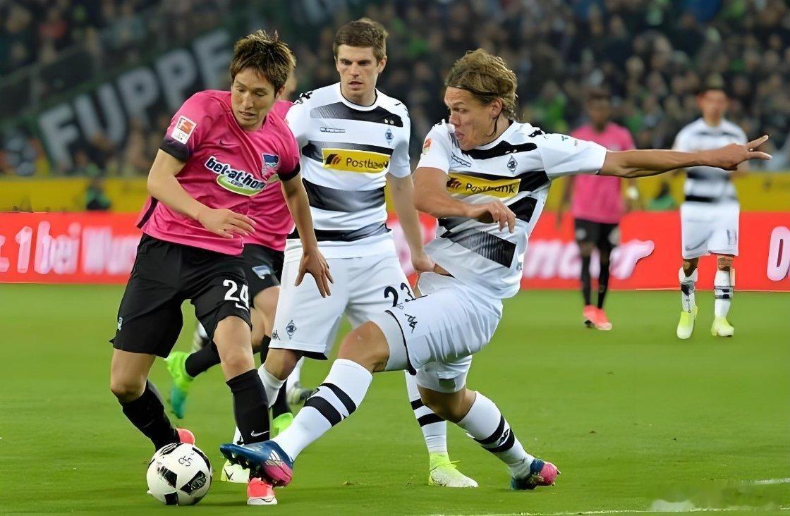 今日公开菜单足球预测                德甲  奥格斯堡VS弗赖堡方