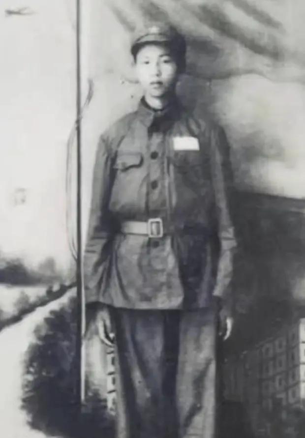 1931年，吴雄奎出生在福州市闽侯县闽侯青口镇宏三村，生前系中国人民志愿军23军