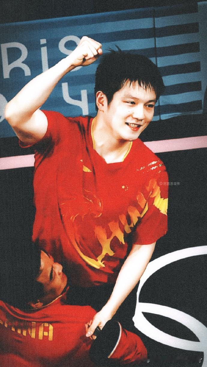 #樊振东国家队12年获112个冠军# ……感觉他拿冠军不比他吃鸡蛋灌饼难……当然