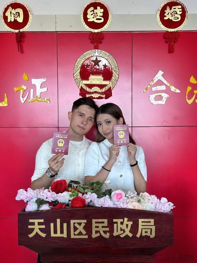 shark婚礼现场 太戳心了！SHarK 婚礼现场放《洗牌》，“洗哩哩哩哩洗牌”