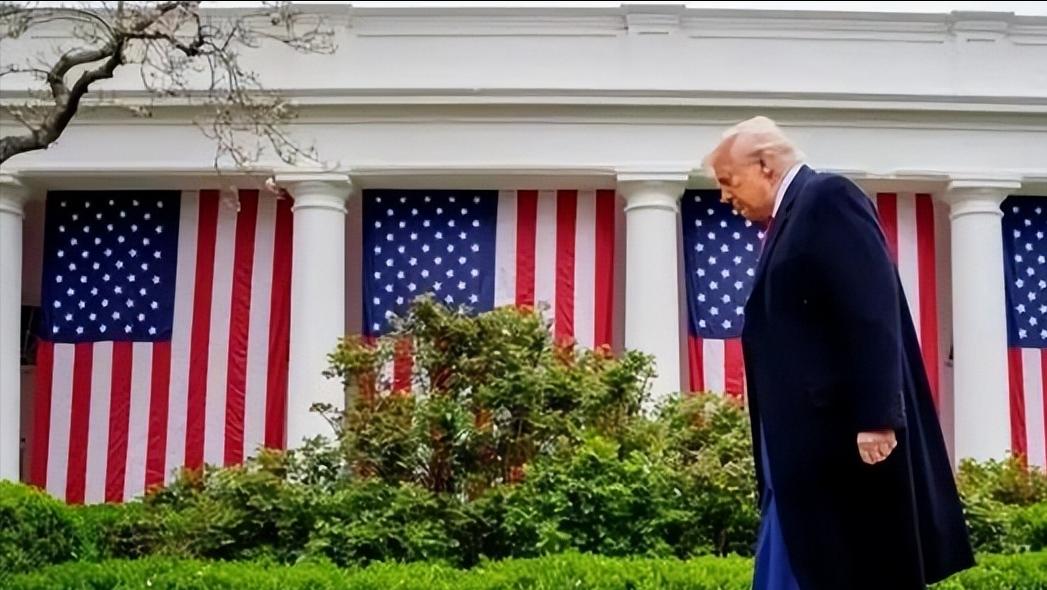 美国人后悔了，短短十几天的时间，美国对华出口生意基本被别国瓜分了，中国已经不买美