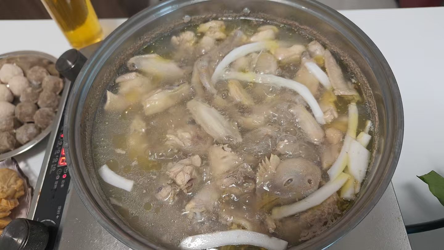 是谁还没有吃上椰子鸡啊