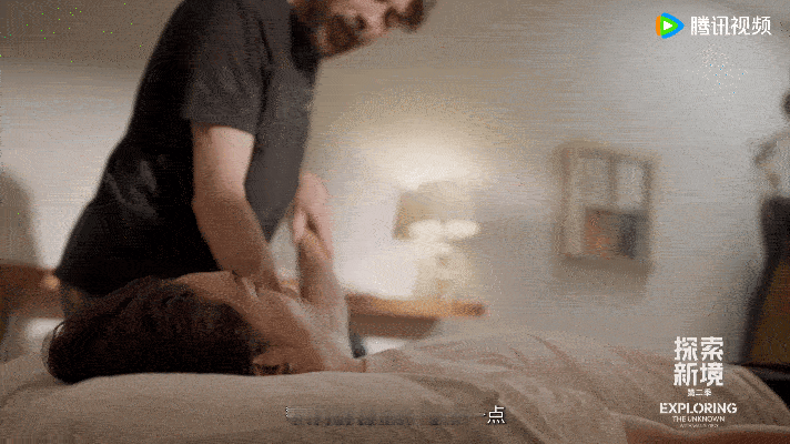 王一博北美正骨嗷嗷叫探索新境 看到王一博忍痛正骨，我才明白他不仅仅是为自己付出，