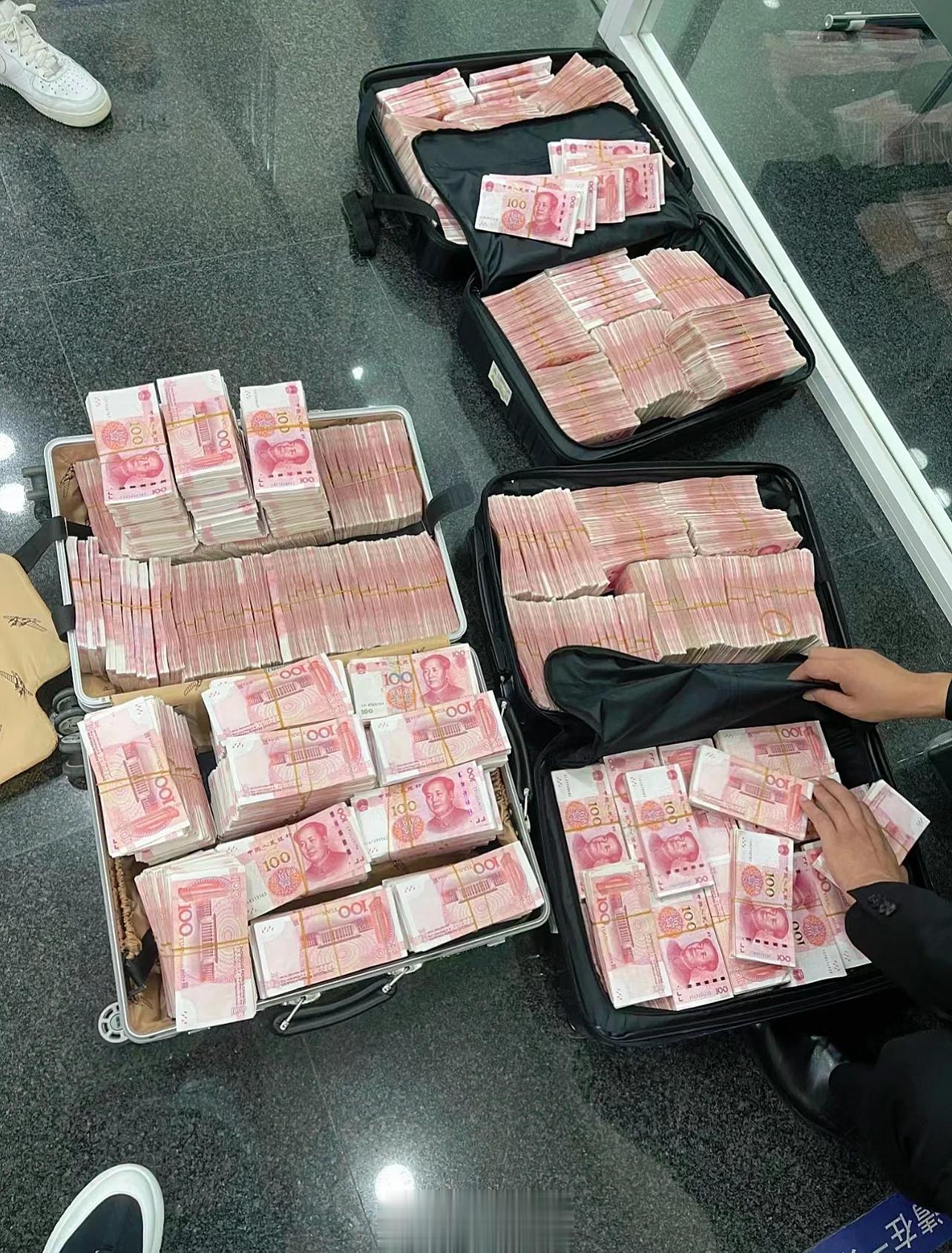 刷到就转发，近期你会收到一笔意外之财，挺灵的～ ​​​