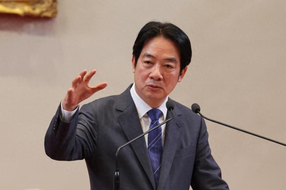 特朗普下“死命令”，美对台定位有变，我国防部发出统一最强音

赖清德的“外交秀”