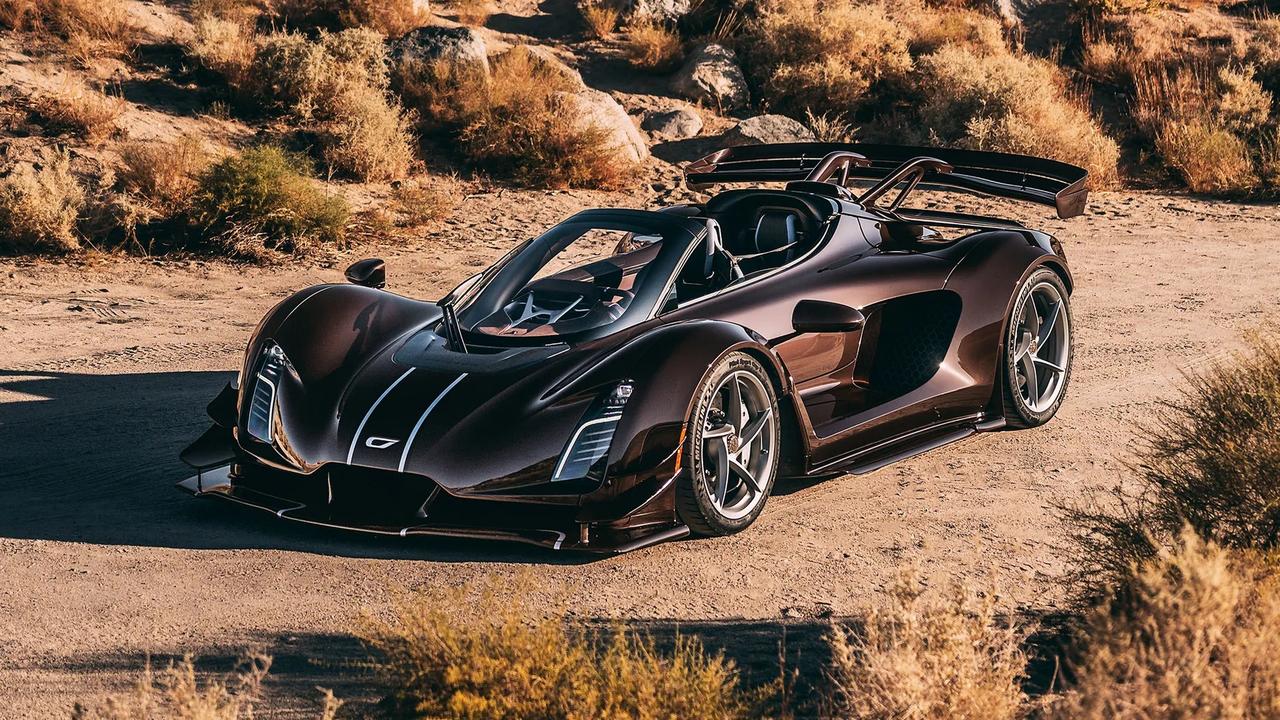 Czinger 21C Spyder 给我的第一观感，就是这台车浑身都写满 “不
