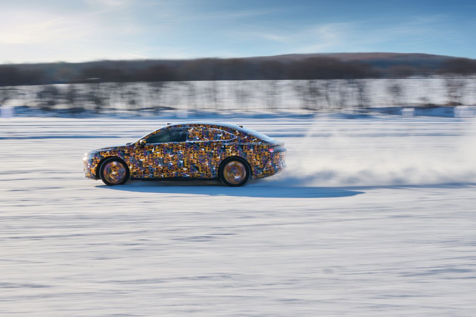 smart 精灵6号 EHD最近在黑河做极寒测试，电池预热：温度从-10℃加热至