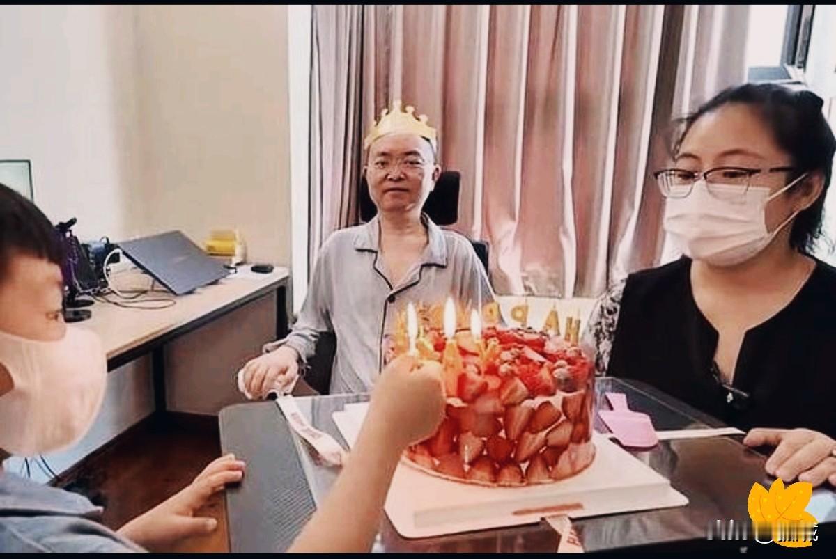 与渐冻症搏斗六年，蔡磊只剩眼睛能眨，妻子含泪告白！

蔡磊与渐冻症抗争的六年，是