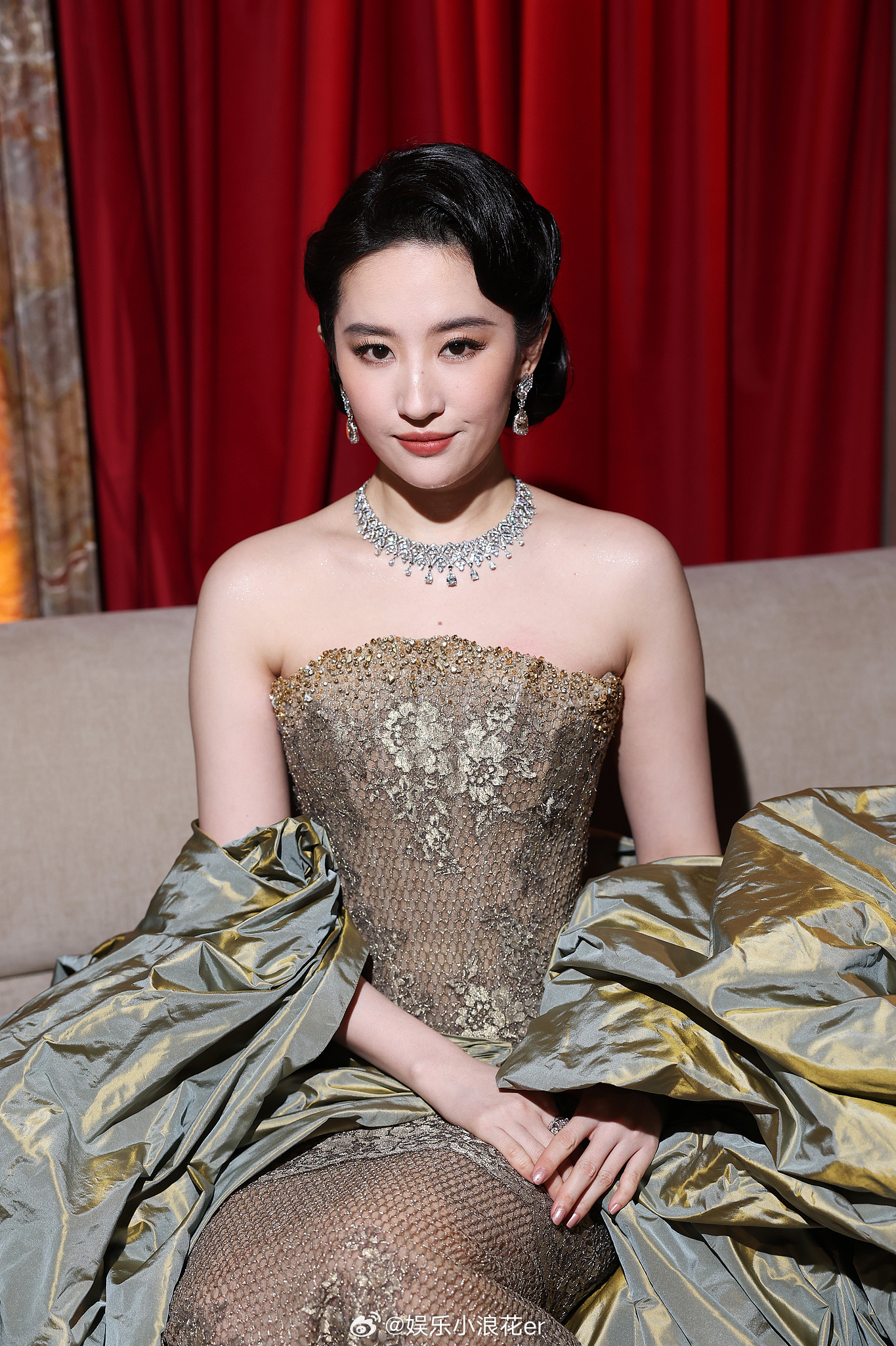 刘亦菲 不容置疑的美貌 今天视觉中国拍的刘亦菲，不容置疑的美貌！ 