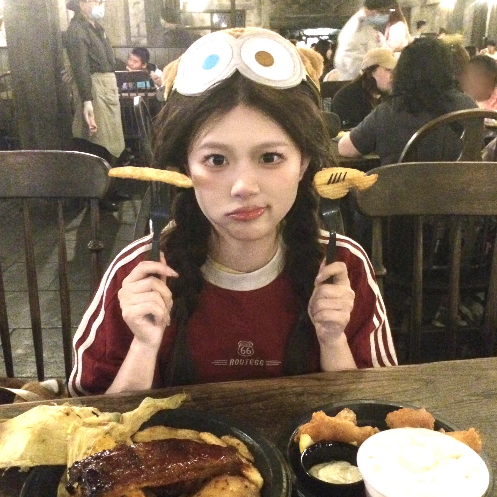 意识到自己不重要时 我会悄悄退后一万步。