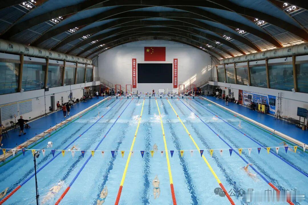 9月3日，国家游泳队举行公开训练课。“五朝元老”汪顺结合年龄带来的身体变化，介绍