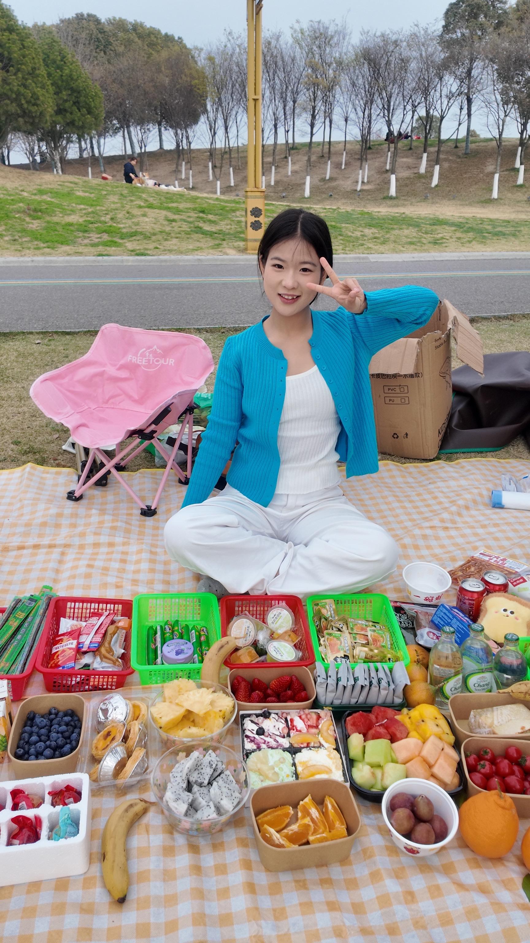 我和你要去闻闻新鲜的春天～🧺