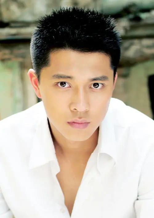 周总理新晋特型演员是位东北小伙儿，你能接受吗？
话说新版四渡赤水题材电影《四渡》