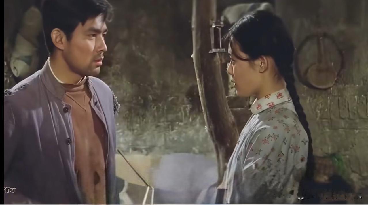 你还记得照片中的男女主人公吗？他们叫什么名字？出自哪部电影？
想当年他们可是家喻