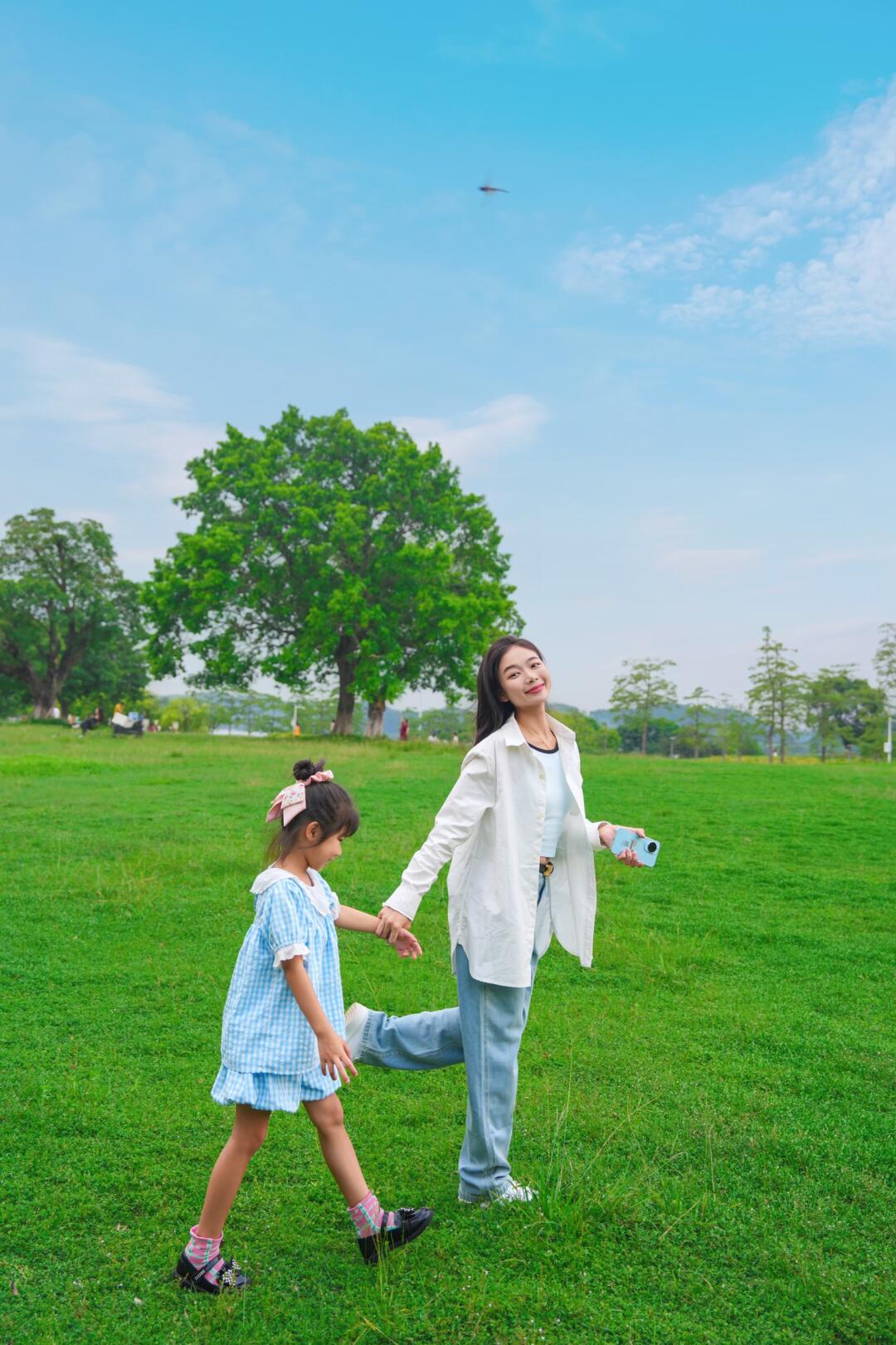 暑期亲子游！「鸿蒙5」才是妈妈的真队友啊~