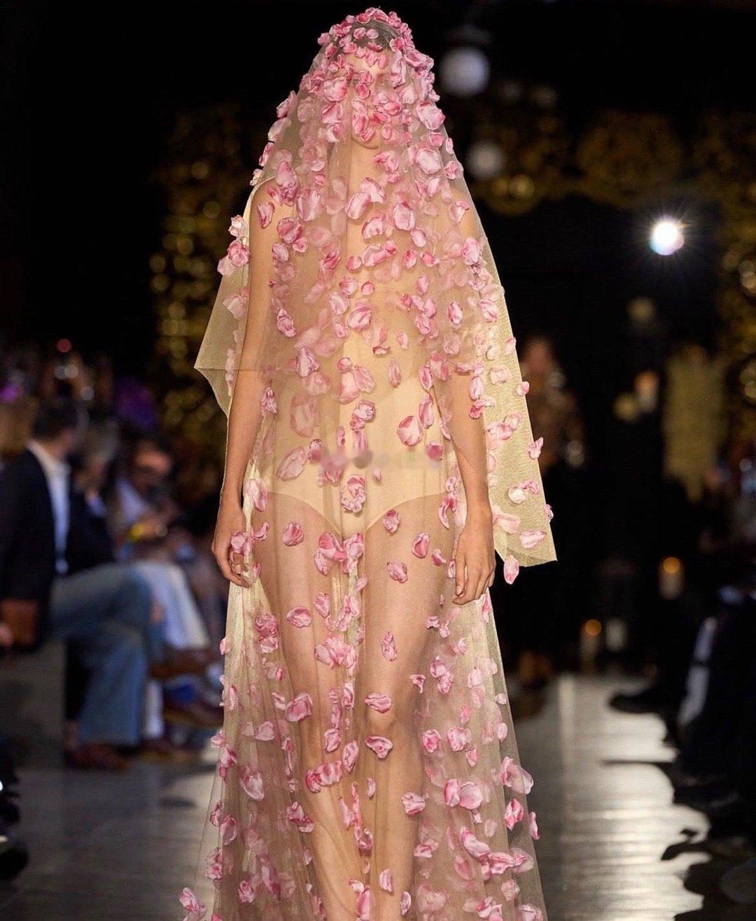 大秀直击 ｜juanamartin FW 2025-2026juanamarti
