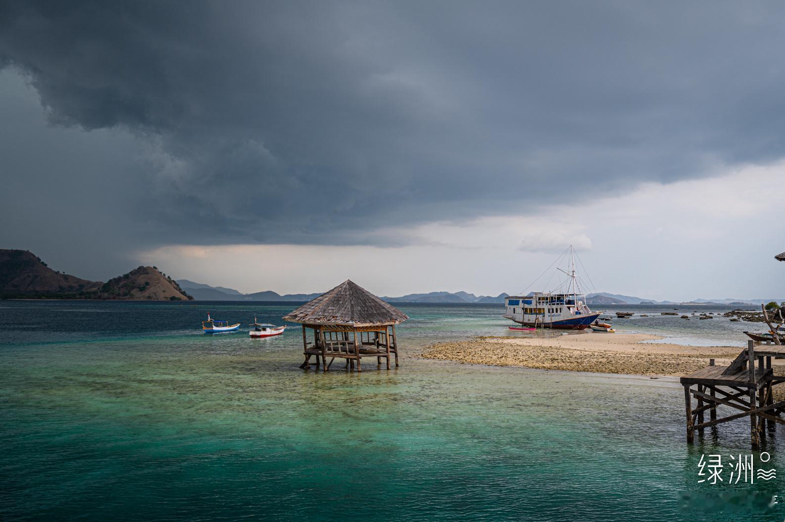 荒芜 印尼｜科莫多#用照片来讲故事#  