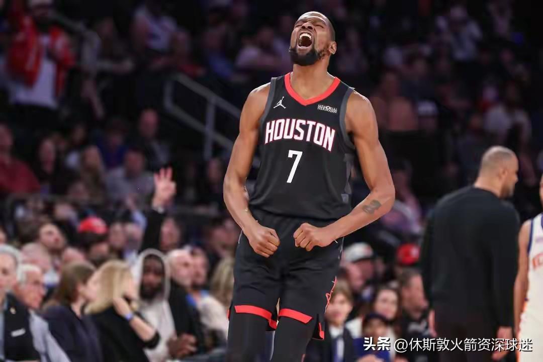 火箭乌杜卡目前就是靠着杜兰特来解决所有问题，可以说没有杜兰特，乌杜卡就直接下课了