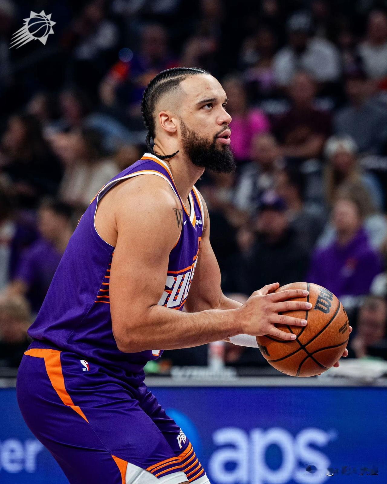 作为火箭球迷，本赛季拥有杜兰特很好，虽然球队目前排名西部第四，但仍然想念狄龙、兰