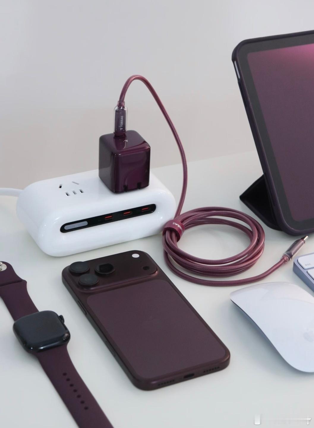 iPhone配件哪些值得买贵的 iPhone配件价差巨大，几十元和几百元的产品摆
