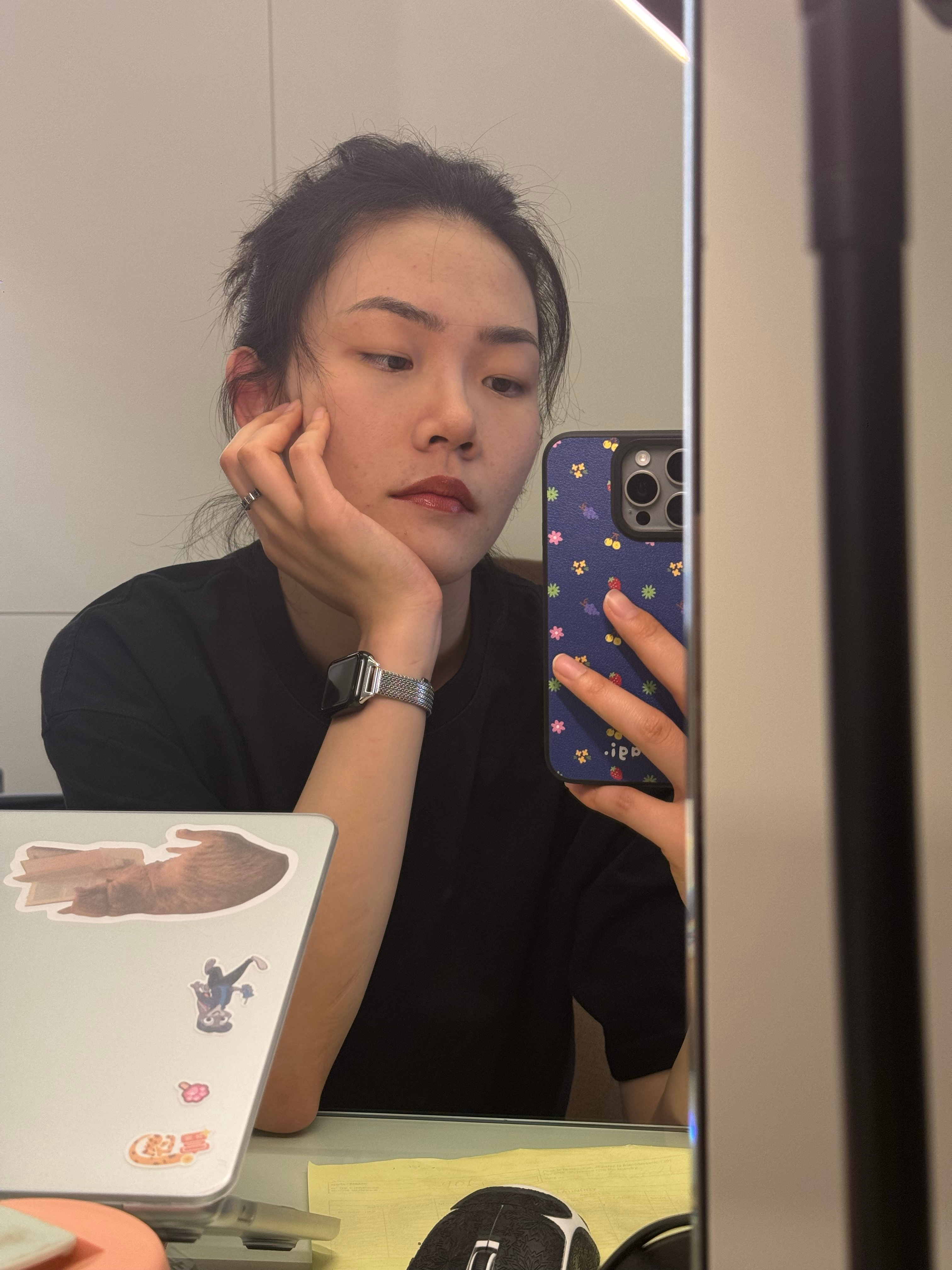 穿牛仔裤和T恤参加一些我原以为比较正式的饭局原来也行。 