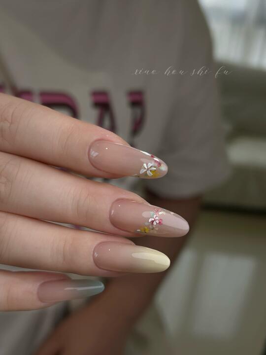 夏日限定｜属于夏天的干花美甲💅