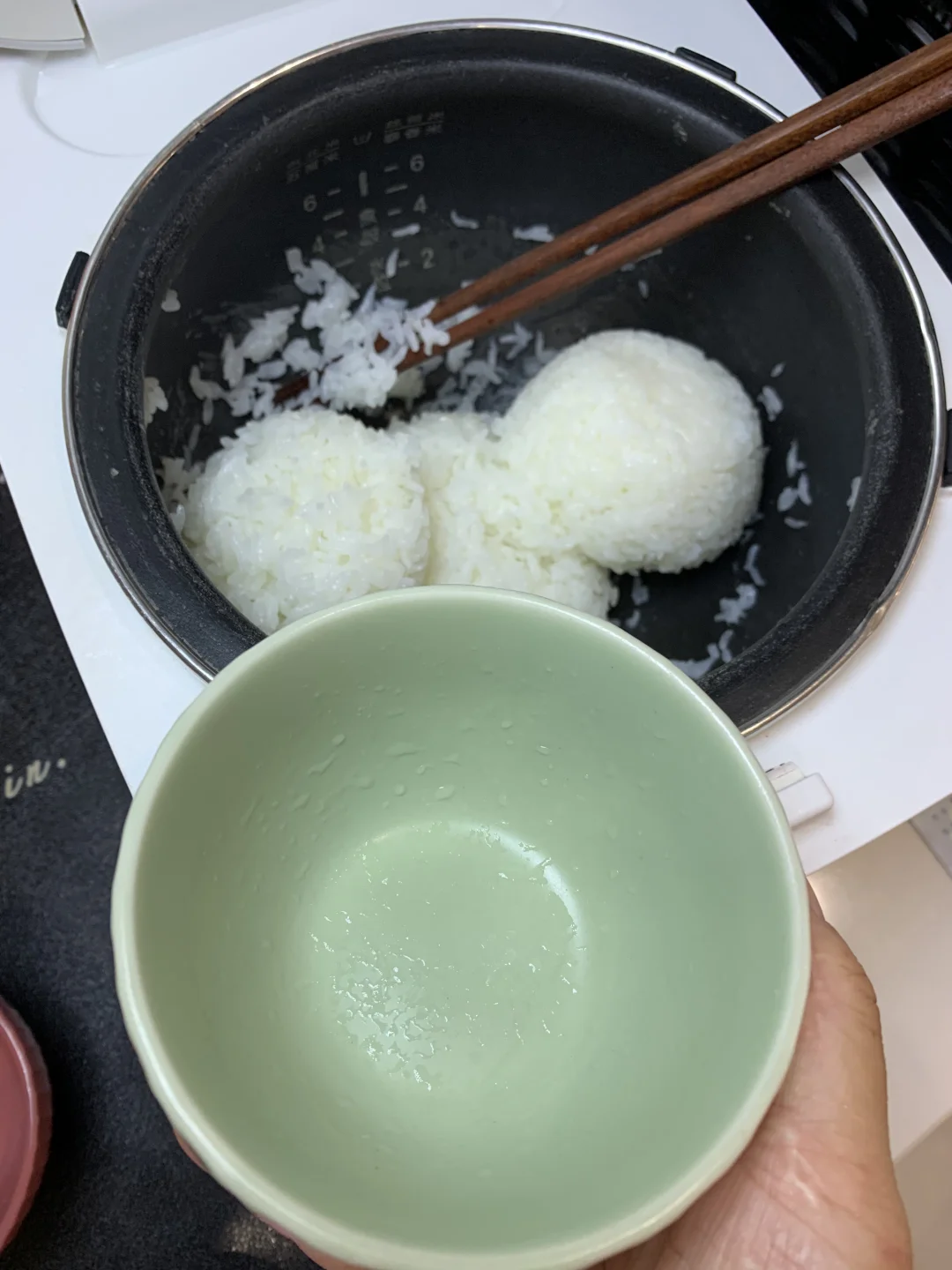 空碗不挂饭粒……