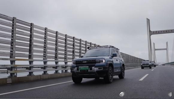 方程豹车友俱乐部，与台湾岛仅隔68海里之遥。山海虽广，却难阻情深，我们以车会友，