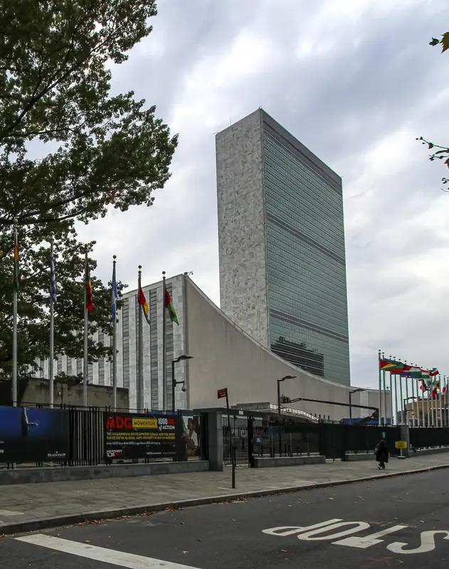 消息人士：安理会就保障霍尔木兹海峡航行自由展开谈判霍尔木兹海峡，作为全球石油运输