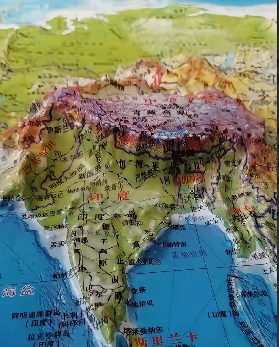 最近印度人发疯似的，口出狂言，说喜马拉雅山是印度的，还有的说要把喜马拉雅山炸开个