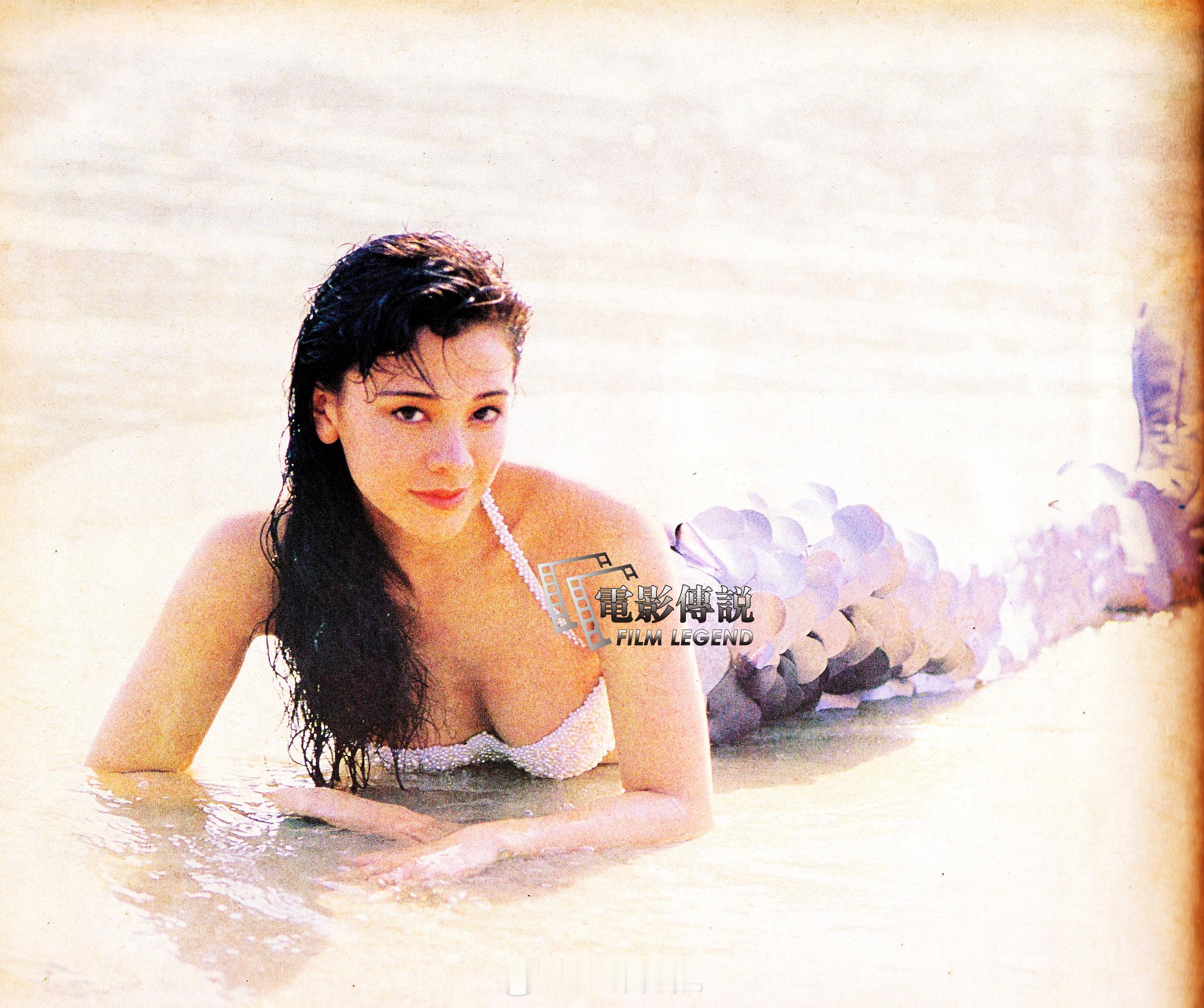 #電影傳說扫描# 1991年，#郭秀云# 化身为 “美人鱼”。 ​​​