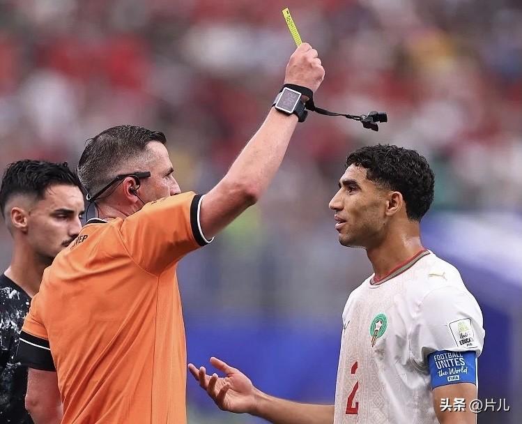 半场比赛6张黄牌，东道主之一被淘汰！在2026年7月5日世界杯1/8决赛加拿大对