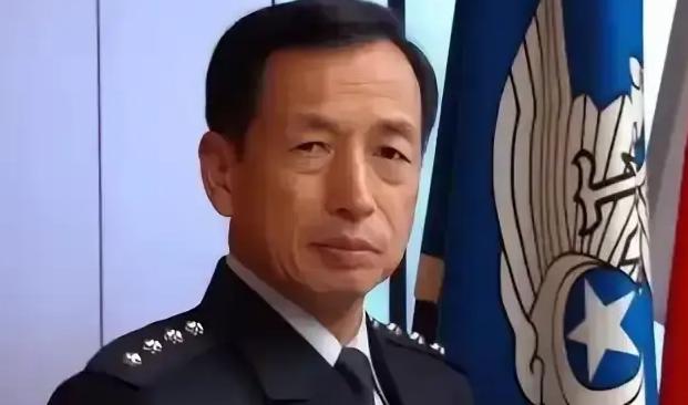 日本航空自卫队前航空幕僚长田母神俊雄近日就美国总统特朗普的伊朗政策发表看法，引发