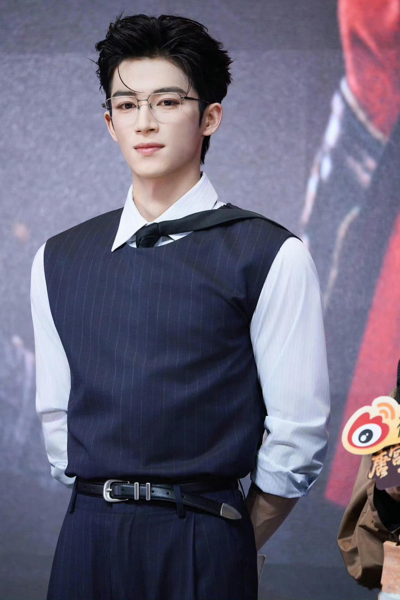 唐宫奇案之青雾风鸣 我的评分：王星越爹系少年感唐宫奇案王星越的爹系少年感太绝了！