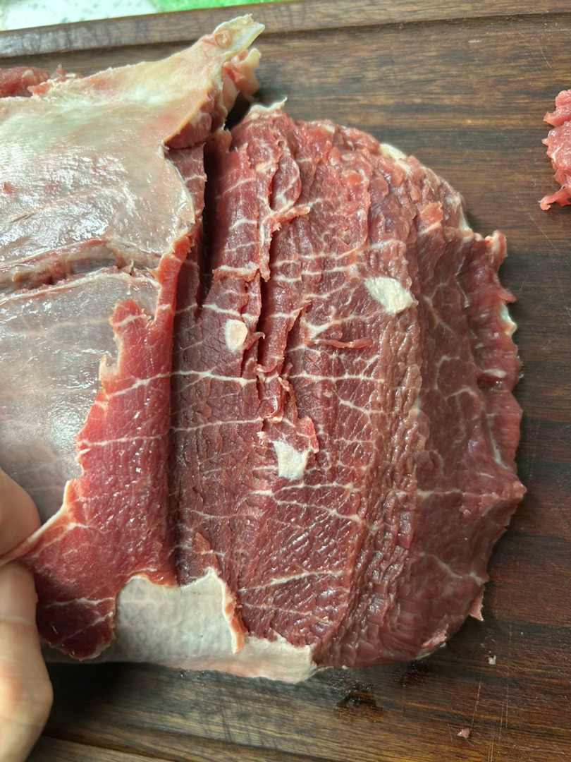 今天牛肉花还不错，38一斤 