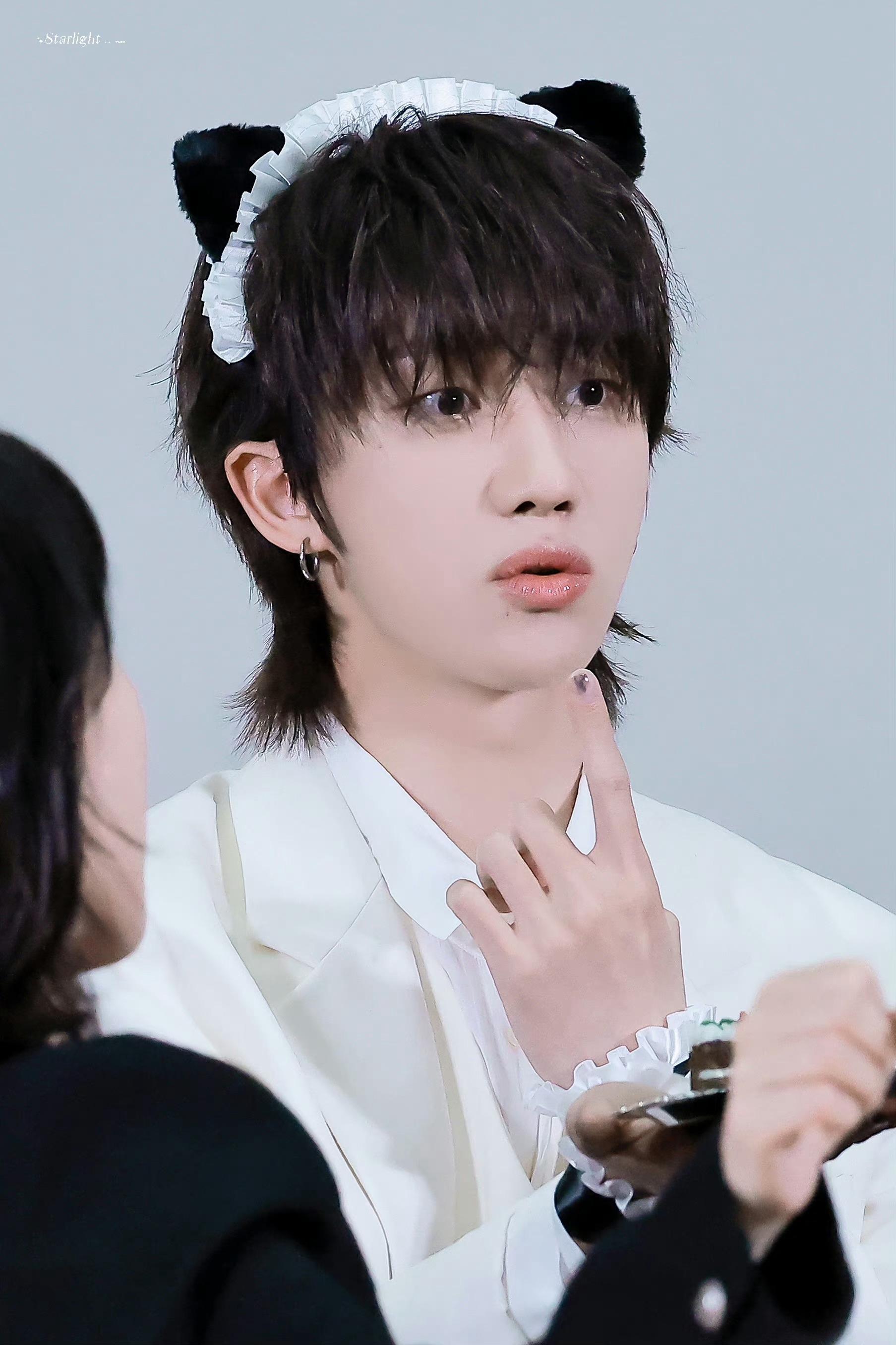来咕小人儿啦…>_